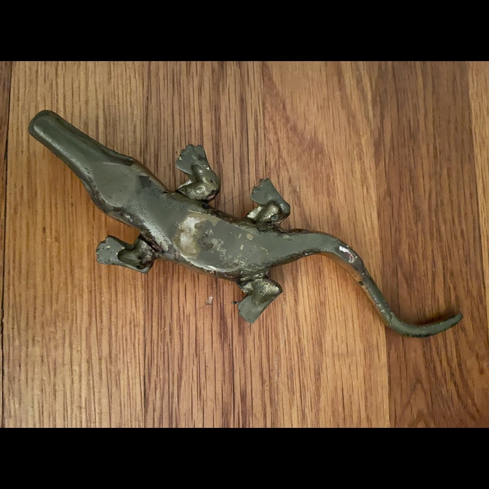 Vintage Metal Alligator Figurine - Picture 2 of 4